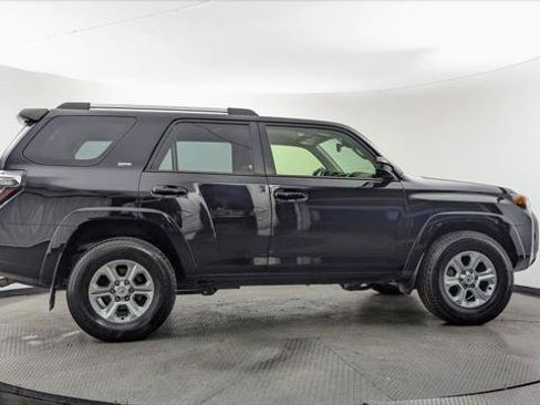 Used 2024 Toyota 4Runner SR5 RWD image 9