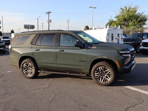 Used 2026 Chevrolet Tahoe Z71 w/ Comfort Package AWD/4WD image 2
