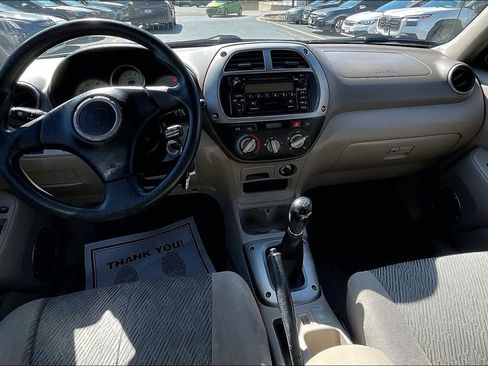 Used 2002 Toyota RAV4 4WD image 18