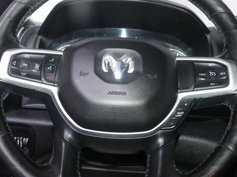 Used 2019 RAM 1500 Big Horn AWD/4WD image 30
