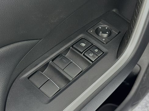 Used 2021 Toyota RAV4 XLE Premium AWD/4WD image 17