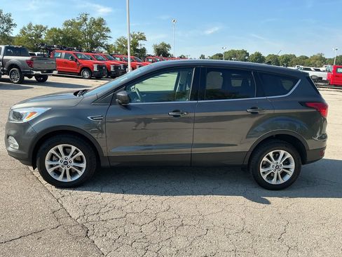 Used 2019 Ford Escape SE AWD/4WD image 2
