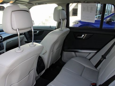 Used 2014 Mercedes-Benz GLK 350 4MATIC image 15