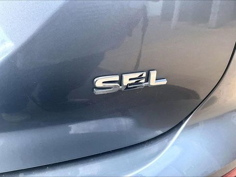 Used 2024 Mitsubishi Outlander SEL image 7