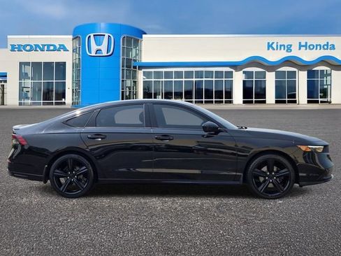 Used 2024 Honda Accord Sport image 6