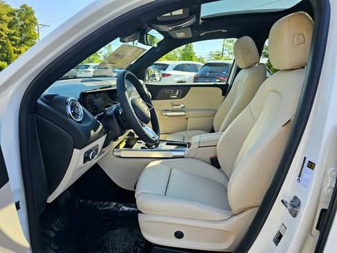 New 2026 Mercedes-Benz GLB 250 4MATIC image 16