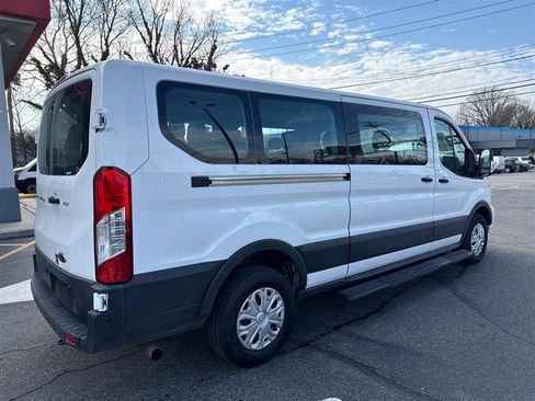 Used 2022 Ford Transit 350 XLT image 28