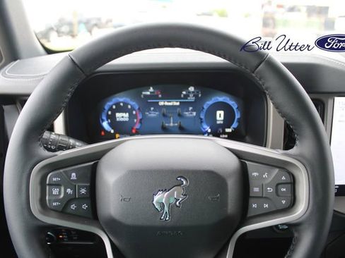 New 2026 Ford Bronco Outer Banks image 17