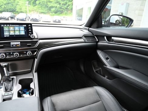 Used 2022 Honda Accord Sport image 12