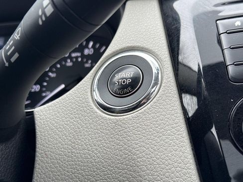 Used 2022 Nissan Rogue Sport SL w/ Premium Package image 20