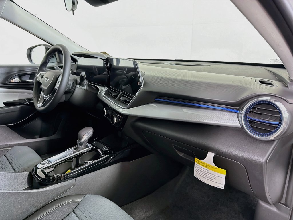 New 2026 Chevrolet Trax LT w/ Driver Confidence Package FWD image 24