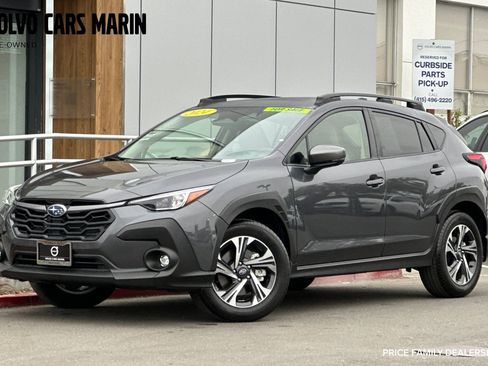 Used 2024 Subaru Crosstrek 2.0i Premium image 1