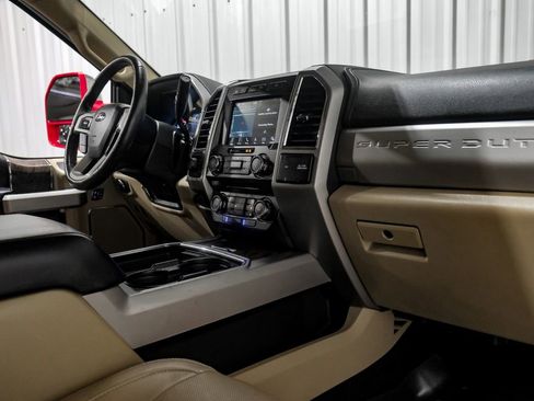 Used 2018 Ford F250 Lariat w/ Lariat Ultimate Package image 12