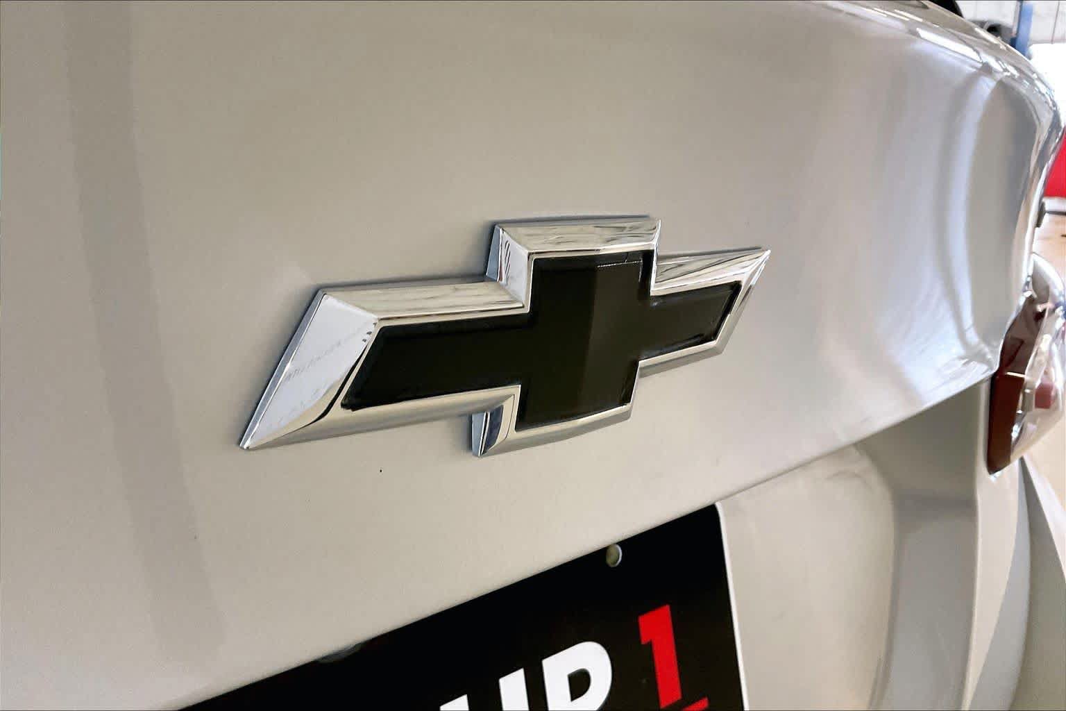 Used 2022 Chevrolet Malibu LT FWD image 30