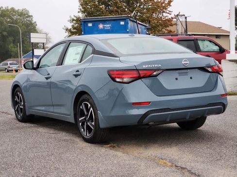 New 2025 Nissan Sentra SV image 4