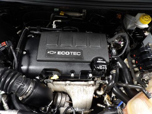 Used 2020 Chevrolet Sonic Premier FWD image 19