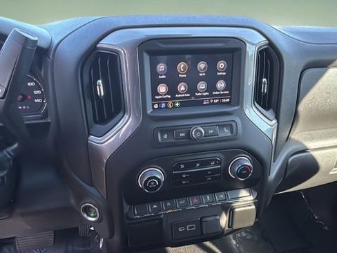 Certified 2023 Chevrolet Silverado 1500 Custom image 24