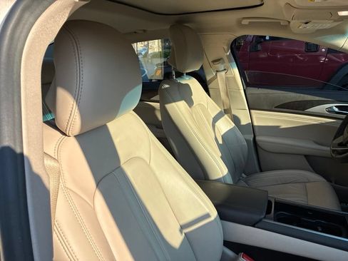 Used 2019 Lincoln MKZ Reserve w/ Reserve Plus Package FWD image 22