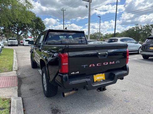 Used 2024 Toyota Tacoma SR5 AWD/4WD image 5