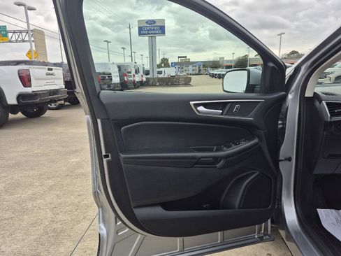 Certified 2024 Ford Edge SEL image 9