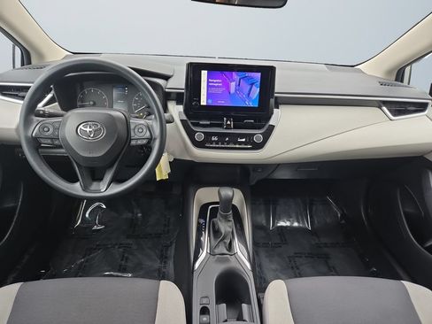Used 2024 Toyota Corolla LE FWD image 10