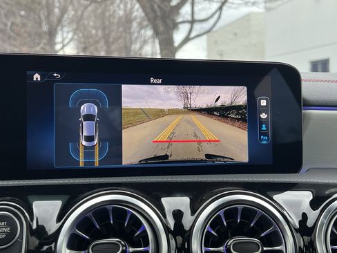 Used 2025 Mercedes-Benz CLA 250 image 25