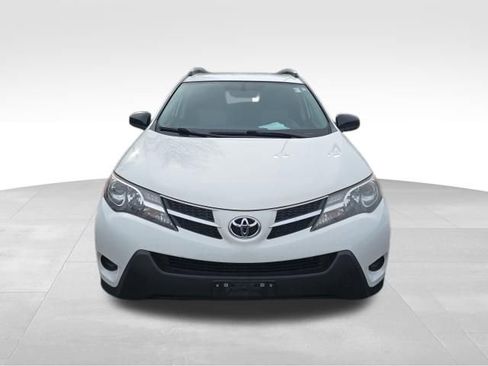 Used 2014 Toyota RAV4 LE image 10