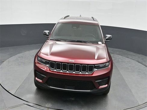 New 2025 Jeep Grand Cherokee Laredo image 35