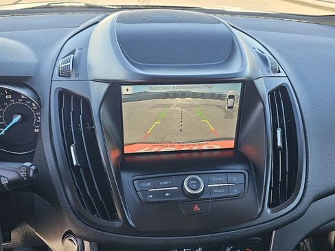 Used 2019 Ford Escape SEL image 35