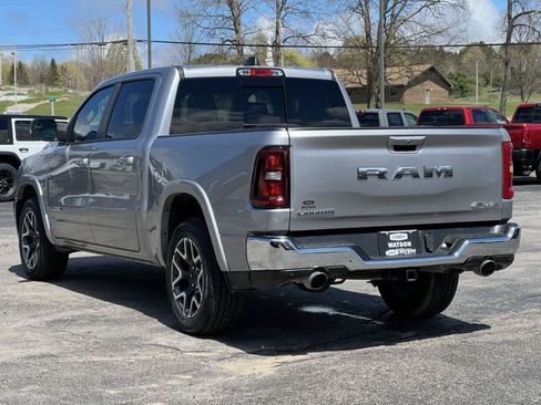 Used 2025 RAM 1500 Laramie AWD/4WD image 10