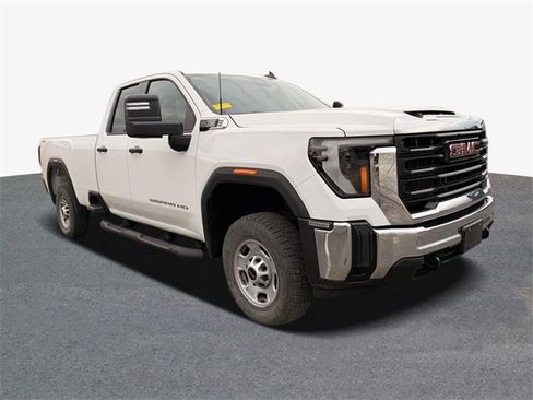 Used 2024 GMC Sierra 2500 Pro w/ Convenience Package image 2