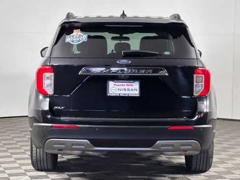 Used 2024 Ford Explorer XLT w/ Equipment Group 202A image 4