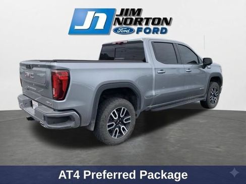 Used 2025 GMC Sierra 1500 AT4 w/ AT4 Premium Package AWD/4WD image 9