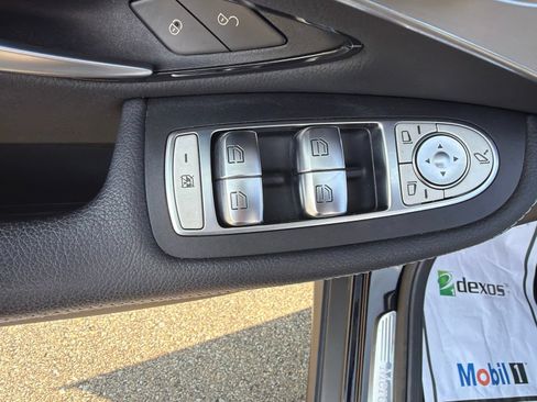 Used 2019 Mercedes-Benz GLC 300 4MATIC Coupe image 11