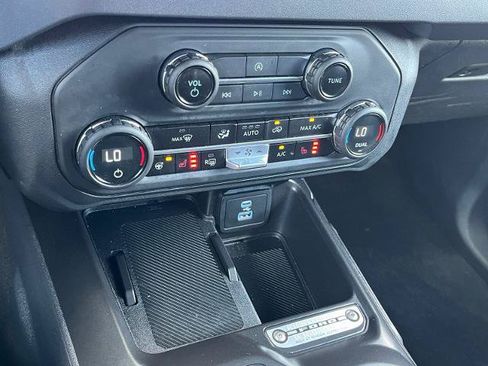 Certified 2025 Ford Bronco Outer Banks AWD/4WD image 25