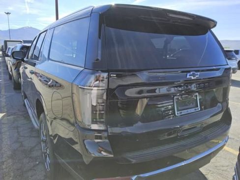 Used 2026 Chevrolet Suburban LT w/ Comfort Package AWD/4WD image 6