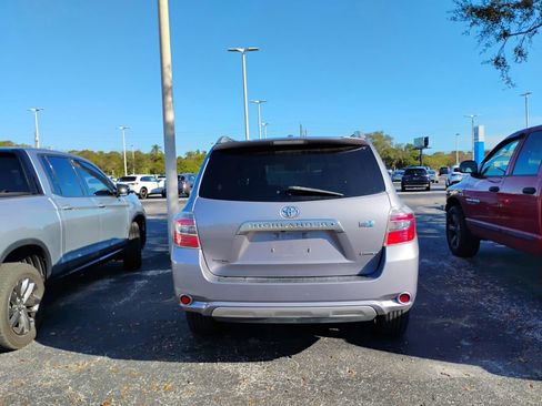 Used 2010 Toyota Highlander Limited image 4