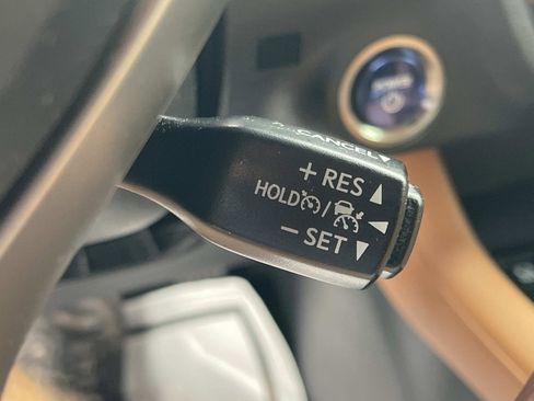 Used 2022 Lexus RX 450h AWD w/ Premium Package image 43