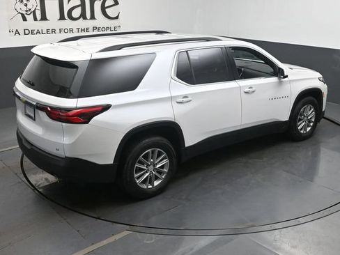 Used 2023 Chevrolet Traverse LT FWD image 44