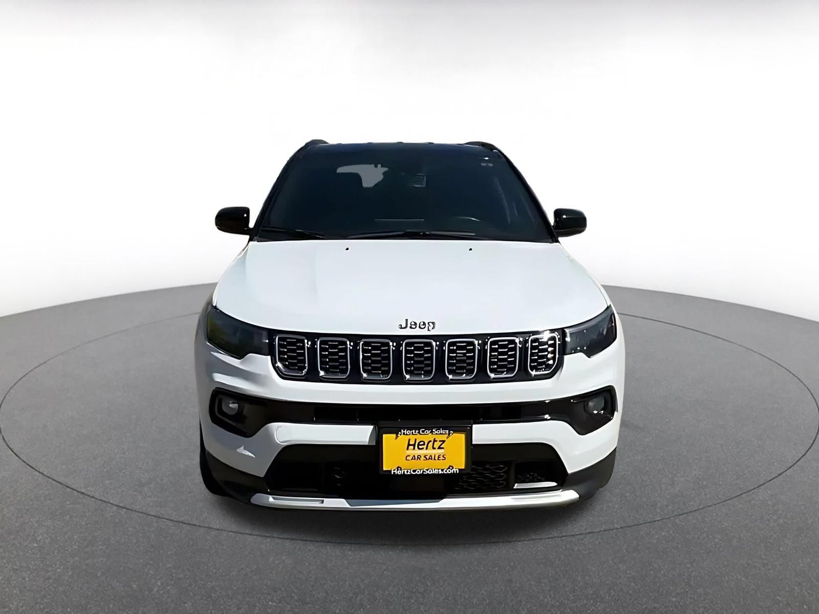 Used 2025 Jeep Compass Limited AWD/4WD image 4
