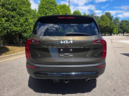 Used 2022 Kia Telluride SX w/ SX Prestige Package AWD/4WD image 4