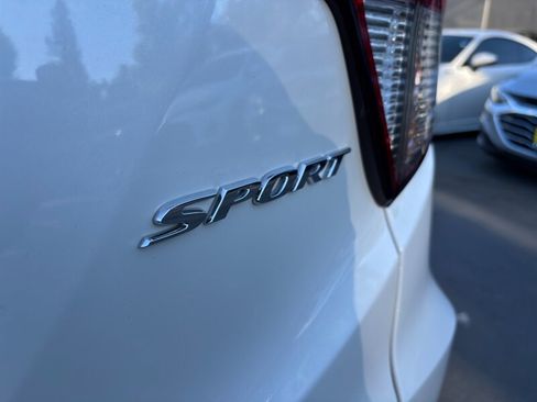 Used 2021 Honda HR-V Sport image 17