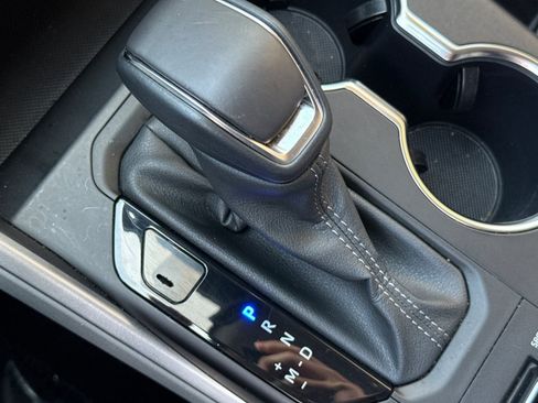 Certified 2024 Toyota Highlander LE image 25