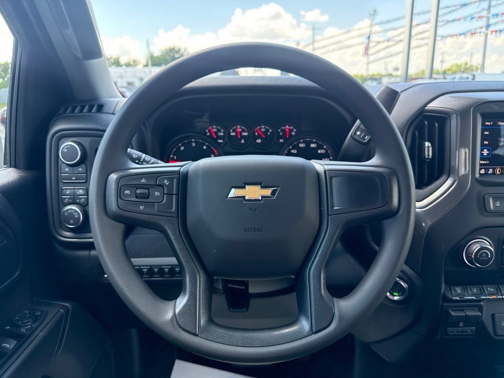New 2026 Chevrolet Silverado 2500 Custom w/ Custom Value Package AWD/4WD image 15