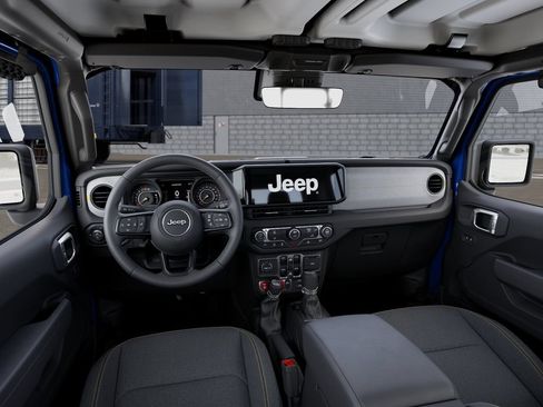 Used 2025 Jeep Gladiator Sport AWD/4WD image 14