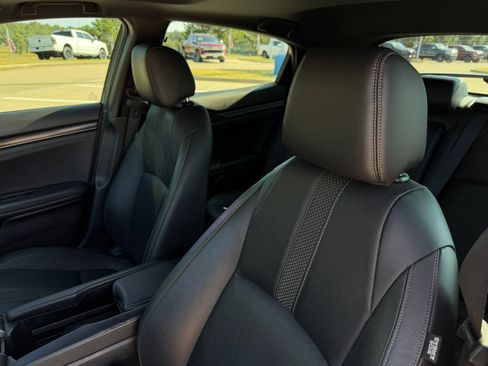 Used 2020 Honda Civic Sport Touring image 12