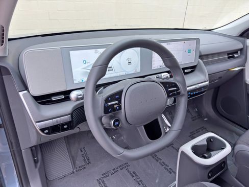 Used 2024 Hyundai Ioniq 5 SE RWD image 12