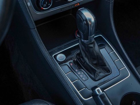 Used 2015 Volkswagen Passat 1.8T S image 29