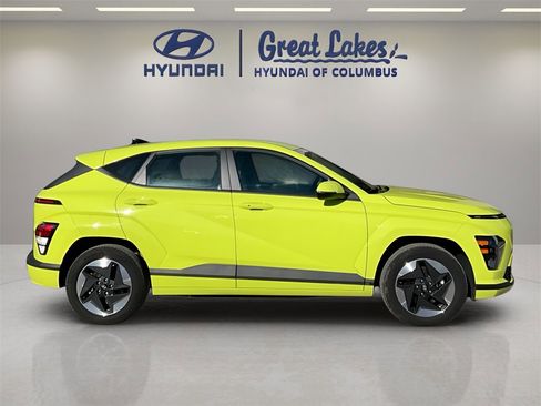 Certified 2024 Hyundai Kona SE image 6