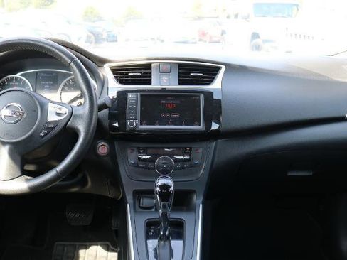 Used 2019 Nissan Sentra SV FWD image 14